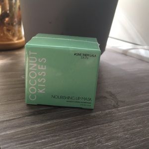 Coconut Kisses Nourishing lip mask